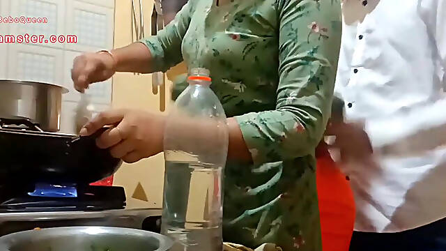 Indian Bhai-Bahan Screw In Kitchen Clear Hindi Audio