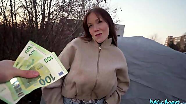 Doll with perfect round ass Paola Guerra likes jumping on a big dick