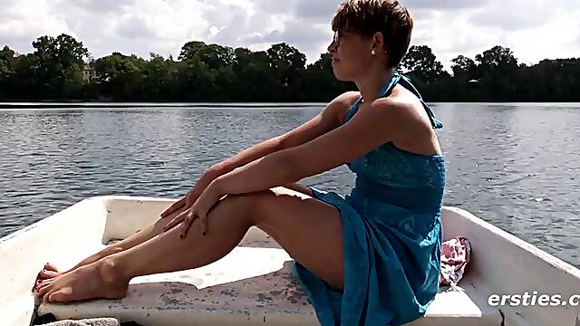 Alemanas Tetas Pequeñas, Aficionadas Pelo Corto