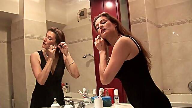 Italian MILF: Blowjob, Doggy Cowgirl Porn