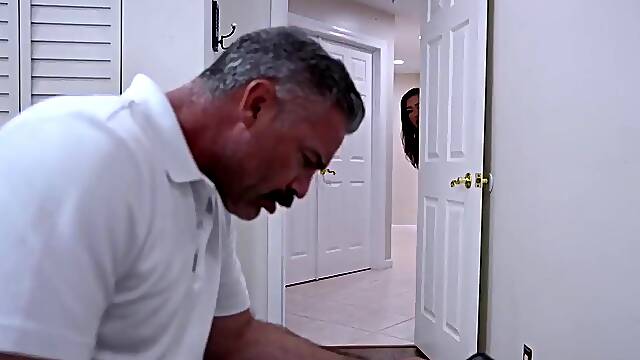Cassie Lenoirs Big Tits Bounce in POV Stepfamily Fantasy