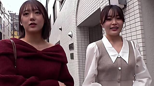 Ichika Mogami gets her face punished in intense face-off games with friendly college girls