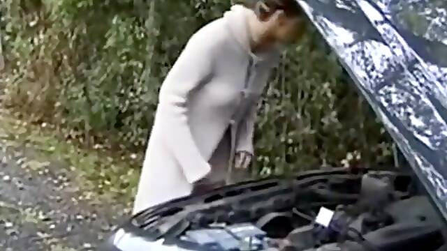 Mozenrath Presents : Beauty French Lesbian In Car