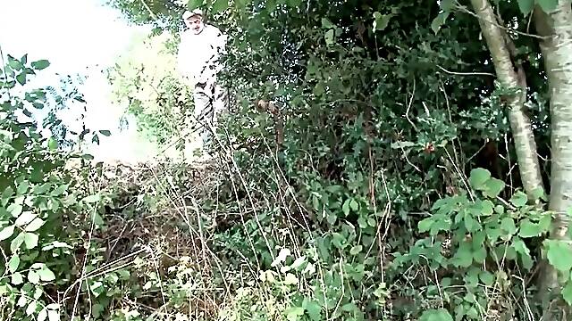 Amateur french brunette hair booty screwed in threeway with Papy