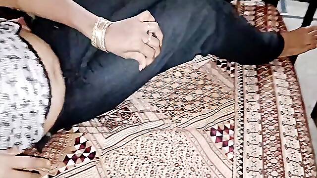 Desi Bhabi Ki Chudai virgin rectal first Time ( Part 1 )