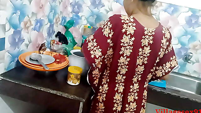 Kitchen sex in Sonali Bhabhi