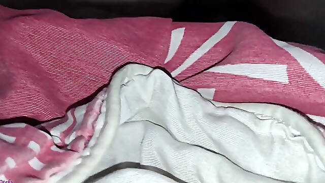 Amateur swinger with friend