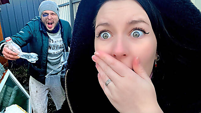 Girl Blogger Fucks a Hobo Man for Likes