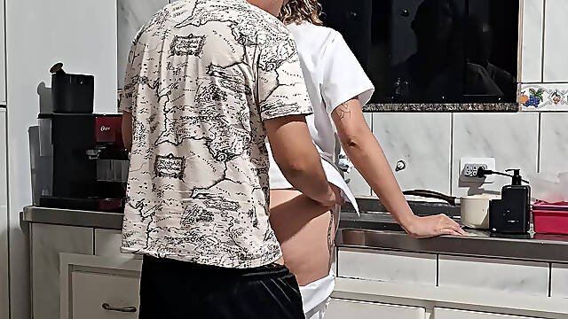 The Maid Got Fucked in the Ass in the Kitchen While Washing the Dishes